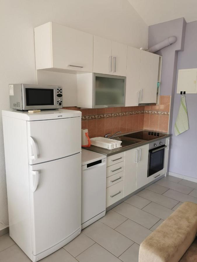 Apartman Sutalo โกมาร์นา ภายนอก รูปภาพ