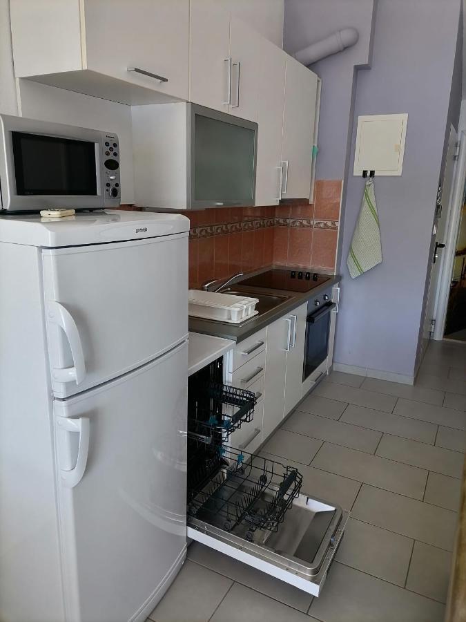 Apartman Sutalo โกมาร์นา ภายนอก รูปภาพ